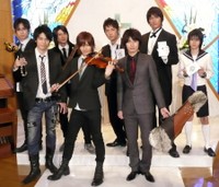 「仮面ライダーキバ」主要キャスト。（前列左から）加藤慶祐、瀬戸康史、武田航平（後列左から）杉田智和、熊井幸平、松田賢二、滝川英治、小越勇輝