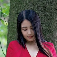 「週刊SPA!」2025年12月23日発売号に登場したトロたん＝撮影／西田幸樹、ヘアメイク／佐藤淳、スタイリング／菅原 恵