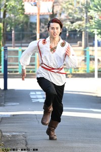 「全力坂」に出演した酒井大成