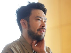 【特別版】小川哲さん「応募作は書いている途中にうまくなる。書き直しこそ新人賞の近道」小説家になりたい人が、小説を選ぶ人に聞いてみた。