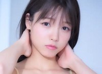 髙橋彩音1st写真集（秋田書店）のセブンネットショッピング（店舗限定ポストカード1種）＝撮影：佐藤容平