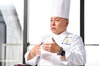 「兵庫の魅力を発信したい」と熱く語る山口シェフ