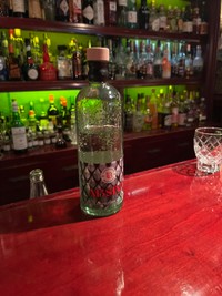 古の文化人たちが愛した酒、アブサン（ぐっこさん提供）