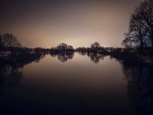 「酔っぱらって夜通し川に浸かってた」。友人の夫たちから導き出された結婚の「悟り」