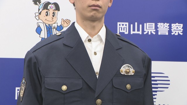 活動服を着用した警察官