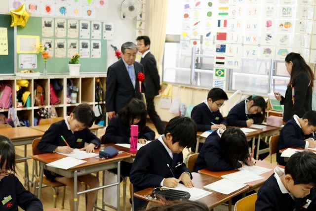 陰山メソッドを導入した大阪市浪速区の大国小では成果を確認する授業が公開された