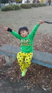 幼少期の息子さんの写真。現在とのギャップが際立つ／投稿主さん提供