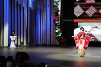 大阪万博のパレスチナのナショナルデーにあわせてファッションショーの様子=2025年6月1日、大阪市、荒ちひろ撮影