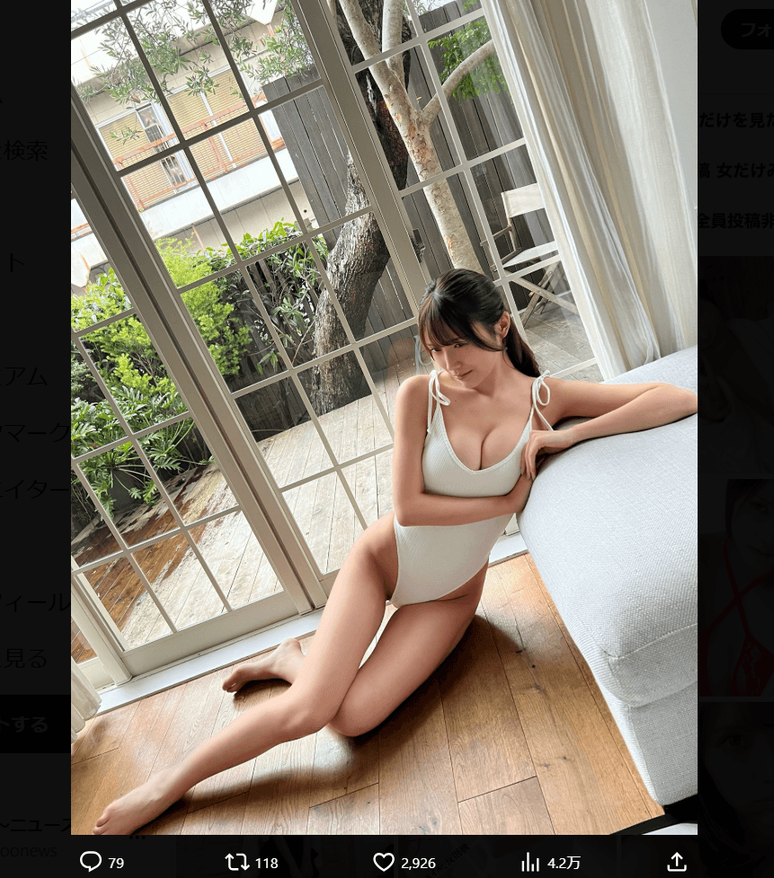 「FLASH」（26年1月27日発売号）に登場した羽瀬レイナのオフショット　本人のX（@reina_hase）より＝26年1月29日投稿