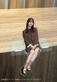 伊藤美来さんフォトブック『みっくぶっくらいぶらりー』アニメイト限定版：おすわりみっくあくすた 