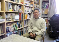 「新島の残した精神が今も平安教会には息づく」と語る小笠原牧師（京都市左京区・平安教会）
