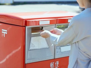 戸籍謄本を郵送で取り寄せる方法　必要書類や申請する手続きの流れを紹介