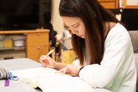 中学生の1日の家庭学習時間は「平均100分」でした　※画像はイメージです（toya_uz/stock.adobe.com）