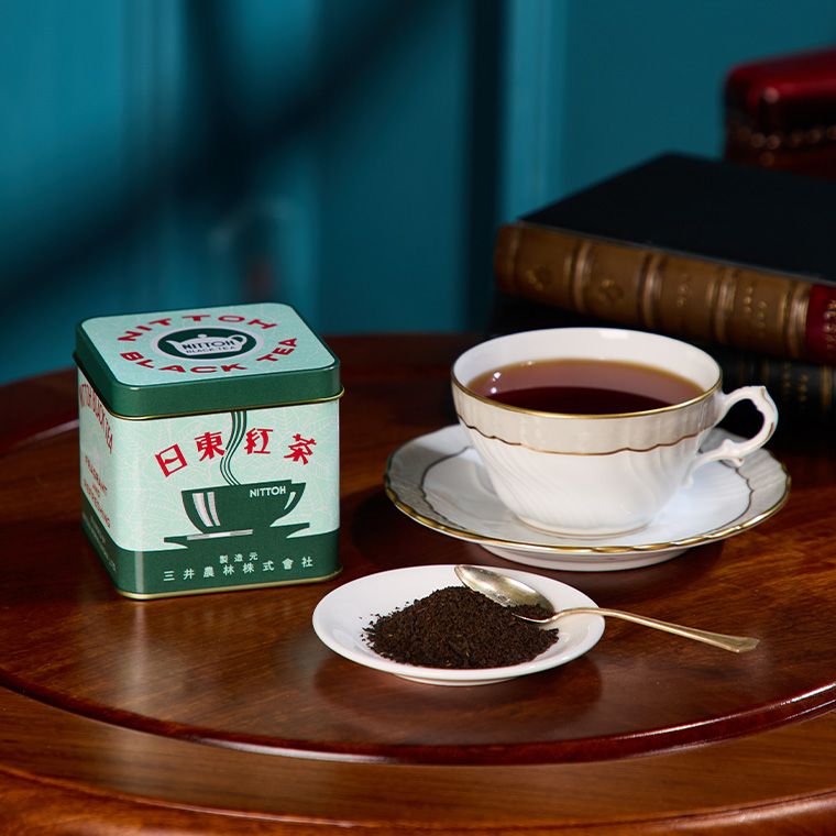レトロでかわいい」日東紅茶が100周年！ 昭和の「青缶・紫缶・白缶」が