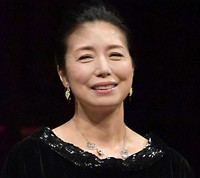 高橋ひとみ＝2022年