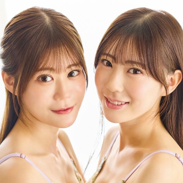 「FLASH」（26年9月15日発売号）に登場した久木田菜々夏（左）と久木田帆乃夏ⓒ光文社／週刊FLASH（写真・coto）