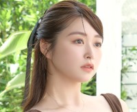 ランジェリーブランド “Lulumerry”（ルルメリー）をプロデュースする人気動画クリエイター流那