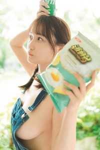 世良ののか 1st写真集「ののかっぷ。」（小学館）より＝撮影：鈴木ゴータ