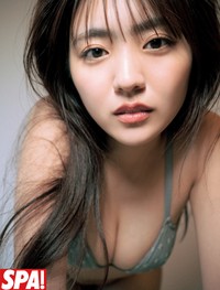 豊田ルナ（撮影：細居幸次郎　ヘアメイク：田村直子　スタイリング：MELON）