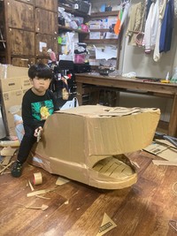 紅白バージョンに改造中の風景