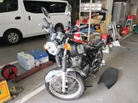 【速報】岡山市で車とバイクが衝突　バイクの男子高校生（17）が重体