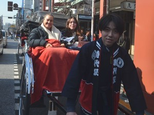 浅草名物の人力車、都心の高級ホテルでも　かつてはフランスやイギリスにも存在した