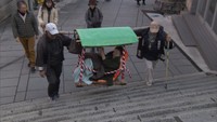 「それでは姫様参りますよ」参拝客を乗せ長い石段上る　こんぴらさんの「石段かご」廃止へ　香川