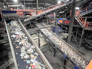 汚れていても再生　欧州式プラごみリサイクルの実力　カギ握るのは「徹底選別」