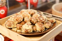 福島県の県民あるある「まんじゅうを天ぷらにして食べる」　※画像はイメージです（新 佐藤/stock.adobe.com）