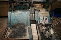 つまようじを製造する機械。古いため修理が難しくピンチ