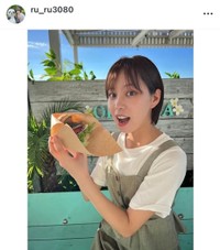 比嘉琉々香インスタグラム(@ru_ru3080)より