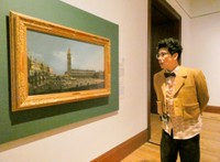 片桐さんも「マニア性を感じる」と語るカナレットの作品（京都市左京区・京都市京セラ美術館）