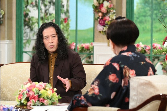 「徹子の部屋」　 黒柳徹子（右）、又吉直樹＝テレビ朝日提供