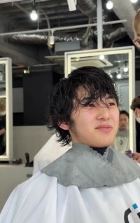 クセ毛に悩んで来店した高校生／佐々田和海さん（@d.d.sasadakazumi）提供