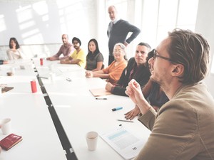 みんなでケアするまちづくり　イギリスの認知症フレンドリーコミュニティ