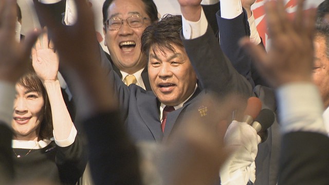 坂出市長に無投票で再選／有福哲二さん（無・現）