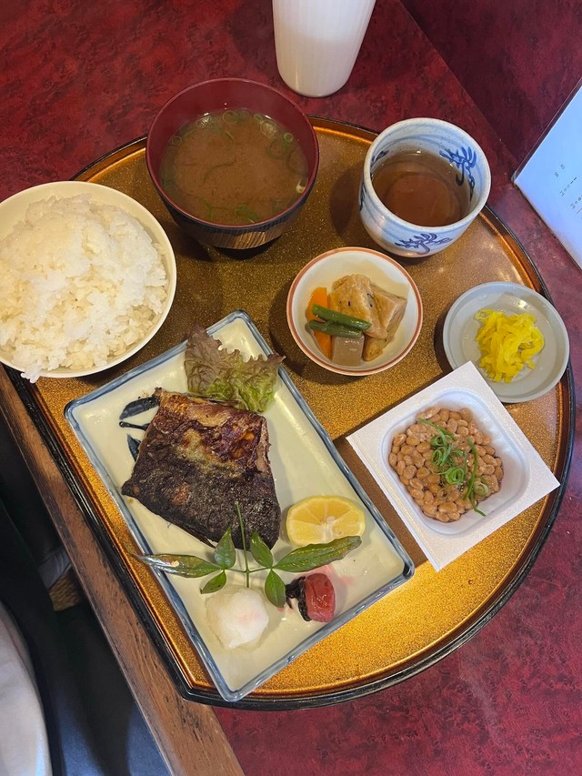 「納豆ええなぁ」と呟くとサービスしてくれたことも／ぶりしょの5円くん（@5yen_goen）提供