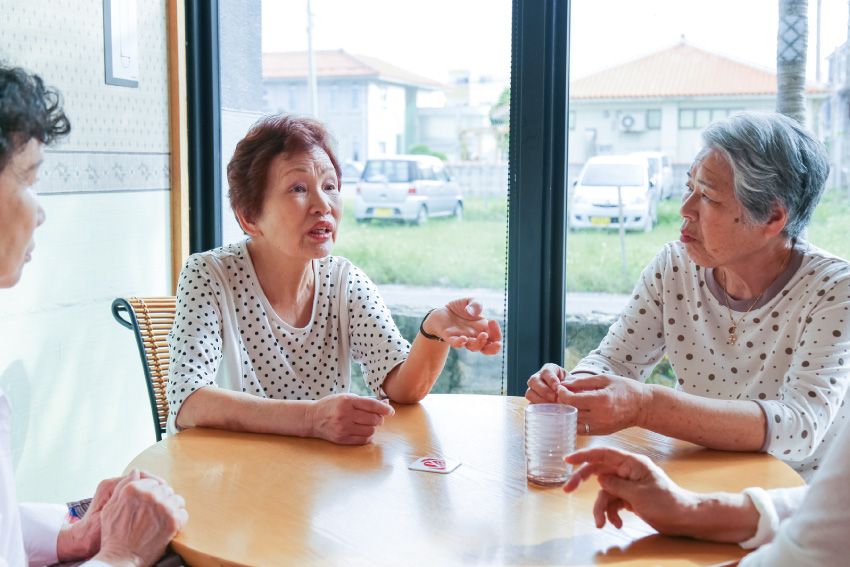 話す女性、Getty Images