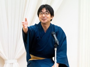 相続を落語で解きほぐす。高座に上がり続ける税理士の思いとは