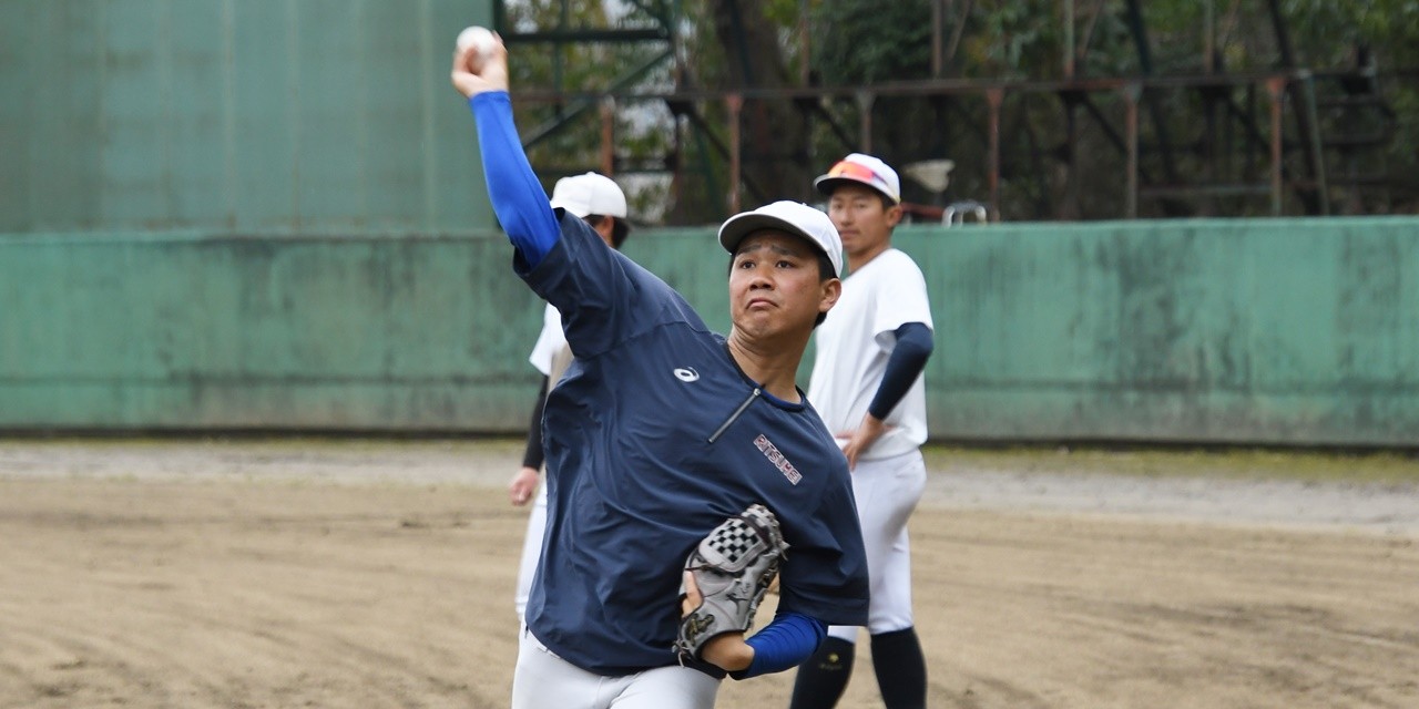 野球 - 立命館大・谷脇弘起 「ゴロが怖い」と投手転向、1大会66三振