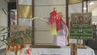 「八朔だんご馬」がJR丸亀駅にお目見え