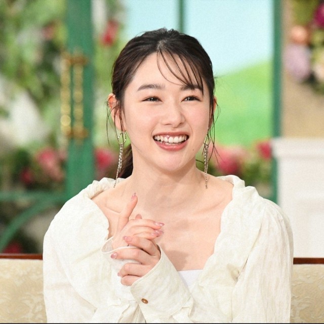 「徹子の部屋」　桜井日奈子＝テレビ朝日提供