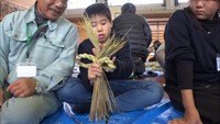 正月のしめ縄づくりに小学生が挑戦　地域の文化を後世に　岡山・真庭市