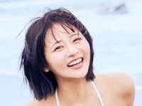すみぽん（高倉菫） FLASHデジタル写真集「君は太陽」ⓒ光文社／週刊FLASH＝写真・佐々木大輔（SIGNO）