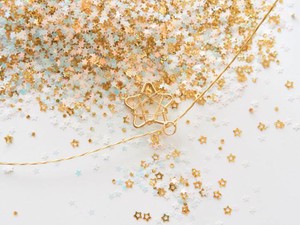 メイクは何気ない日々を特別にしてくれるから、今日も私は宝石を纏う