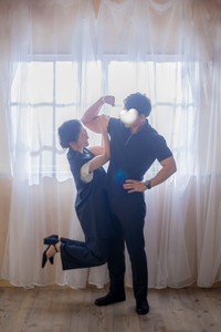 結婚前から闘病を支えてくれた夫／かなさん（@kananan_95）提供