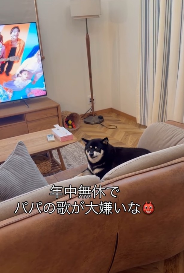 パパが歌い始めると・・・（パパさん提供、Instagramよりキャプチャ撮影）