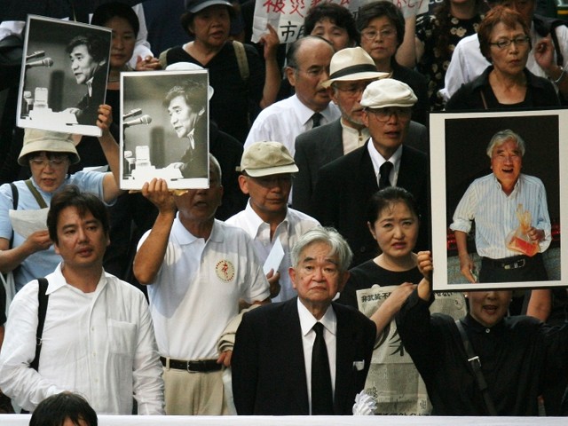 鶴見俊輔生誕100年フォト集|じんぶん堂 鶴見俊輔生誕100年フォト集|じんぶん堂