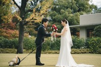 ファーストミートの素敵なショットーー背後では、ころっけくんがゴロン！（画像提供：Threads／@north_017さん）