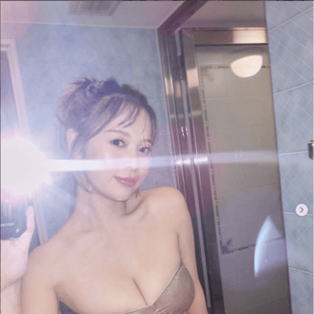 「FLASH」（26年7月14日発売号）に登場した緑川春菜のオフショット　本人のインスタグラム（@harusanta0528）より